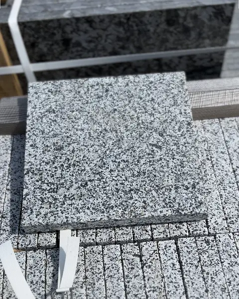 Гранітна плитка